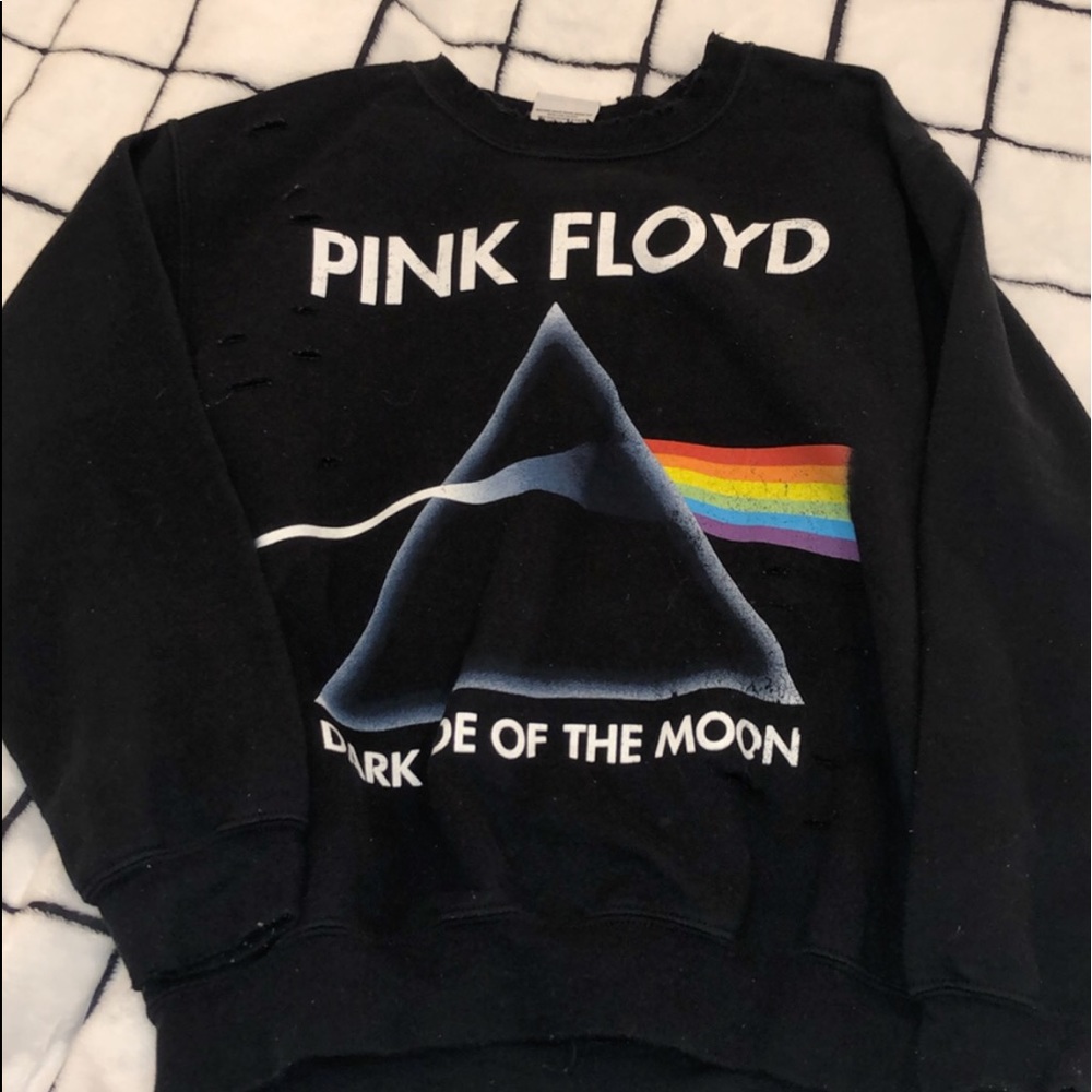 crew neck